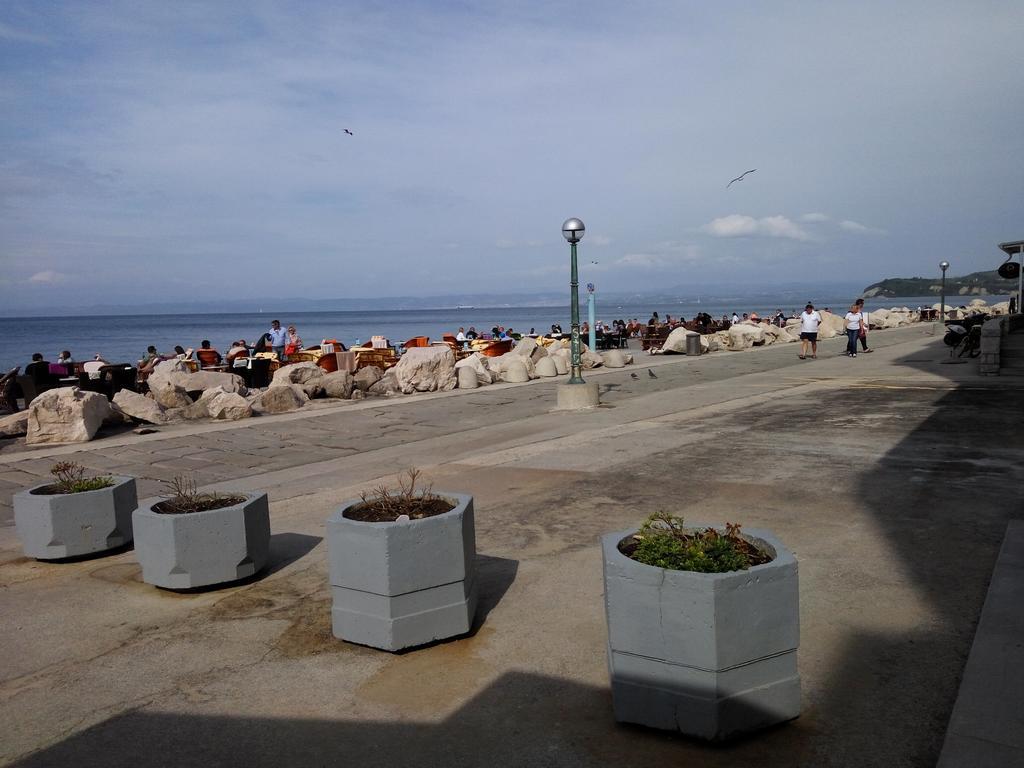 Piran Punta Beach Apartment Esterno foto