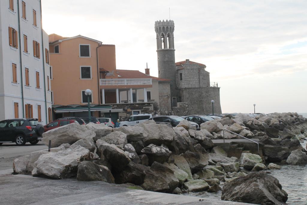 Piran Punta Beach Apartment Esterno foto